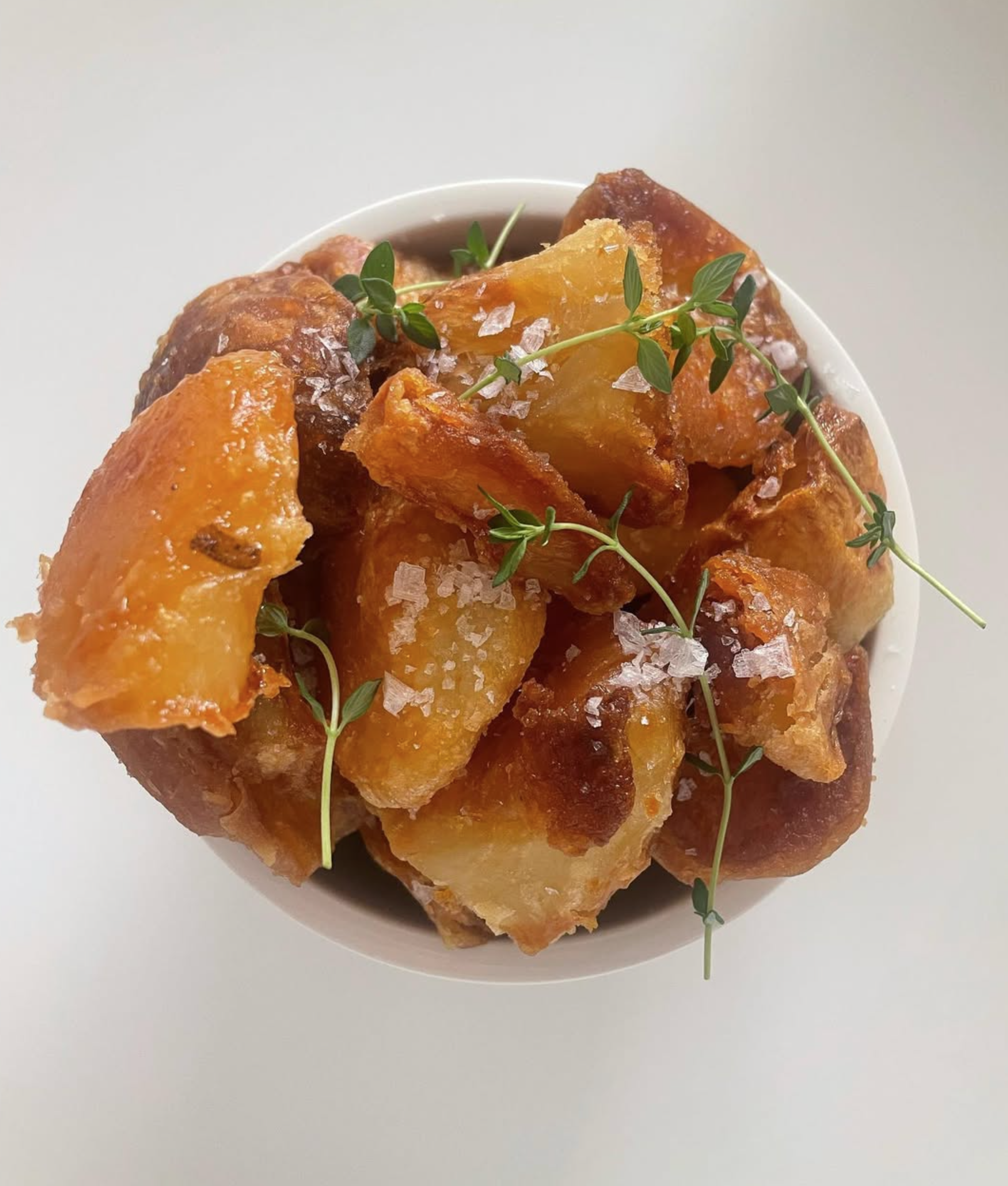 Crispy potatoes with thyme